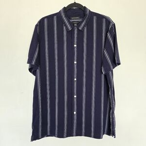 Banana Republic Striped Shirt Men's L Slim Fit Navy Seersucker Textured‎ Summer
